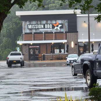 Mission BBQ - Entrance - Barbeque Near Me - Colonial Heights, Virginia