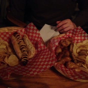 Oncle Antoine - Pubs Near Me - Quebec City, Quebec Oncle Antoine - Pubs Near Me - Quebec City, Quebec