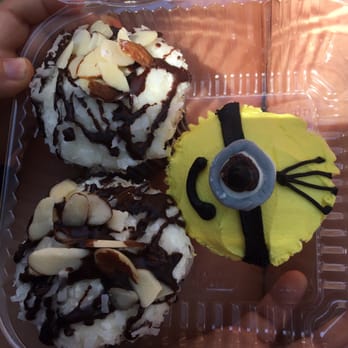 Mad Hatter Bakery - Bakeries Near Me - Newport, Rhode Island