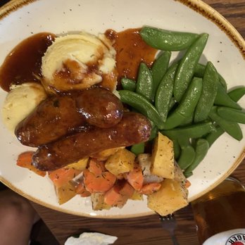The Brazen Head - Bangers and mash - Pubs Near Me - Dublin, D
