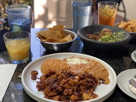 El Arroyo | Cantina & Méxican Kitchen by null