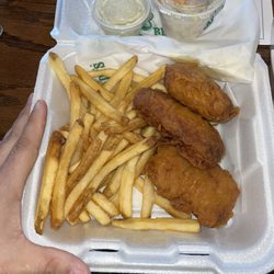 Beef 'O' Brady's - Fish 'N' Chips is always good!