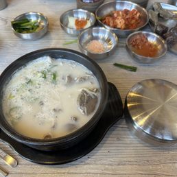 순대국 Soondae Soup 순대국 Soondae Soup