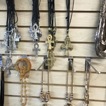 DD Laye Tailor - Sewing & Alterations Near Me - Jessup, Maryland