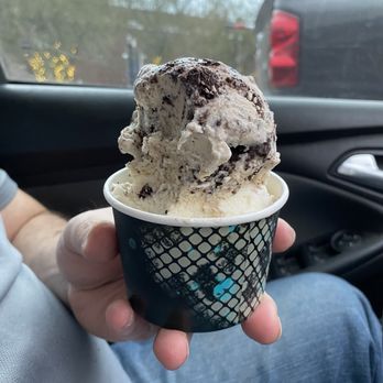 The Dolly Llama - Myrtle Beach - Cookies and Cream scoop and a butter pecan scoop - Waffles Near Me - Myrtle Beach, South Carolina