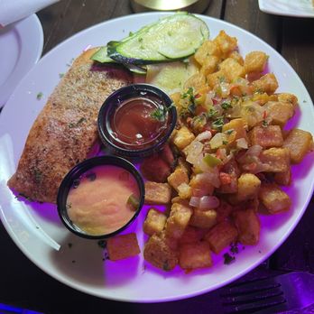 Sola - Grilled Salmon with Lobster Cream Sauce - Breakfast & Brunch Near Me - Miami Beach, Florida Sola - Grilled Salmon with Lobster Cream Sauce - Breakfast & Brunch Near Me - Miami Beach, Florida