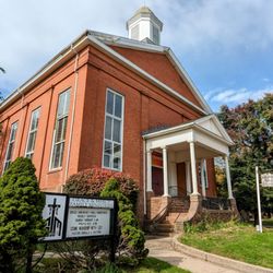 Grace and Mercy Family Ministries - Front door of the building