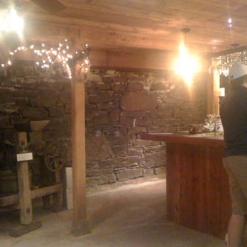 Mount Bethel Winery - Wineries Near Me - Altus, Arkansas