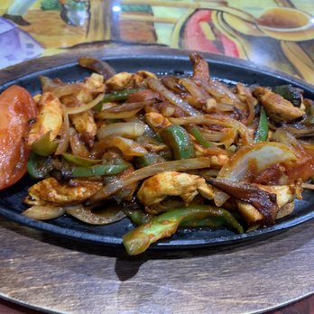 El Jalapeno Charro - Chicken fajita with no sizzle - Mexican Near Me - New Windsor, New York El Jalapeno Charro - Chicken fajita with no sizzle - Mexican Near Me - New Windsor, New York