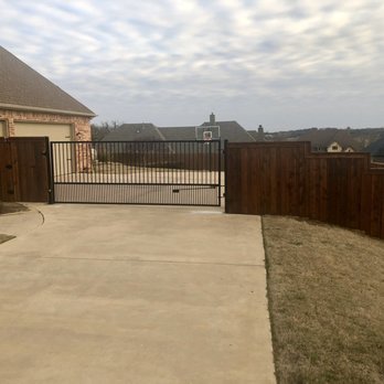 Community Construction & Roofing - Roofing Near Me - Grandview, Texas