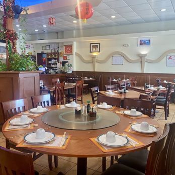 Full Kee - Dining area - Chinese Near Me - Falls Church, Virginia Full Kee - Dining area - Chinese Near Me - Falls Church, Virginia