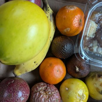 South Kona Fruit Stand - Aibu, tangerine, passion fruit (lilokai), snake fruit, Apple banana - Fruits & Veggies Near Me - Captain Cook, Hawaii South Kona Fruit Stand - Aibu, tangerine, passion fruit (lilokai), snake fruit, Apple banana - Fruits & Veggies Near Me - Captain Cook, Hawaii