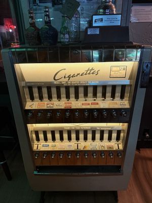 Silver Corner Bar by null