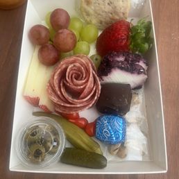 To go charcuterie board