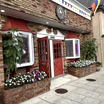 Sabor De Mi Tierra - the entrance to a restaurant - Bakeries Near Me - Verona, New Jersey