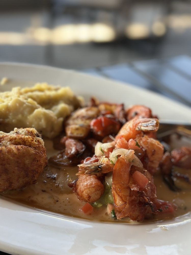 Cooper's Hawk Winery & Restaurant- Toledo, OH