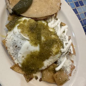 El Guapito - Chilaquiles a la carta (no beans or rice) my request. - Mexican Near Me - Bell, California El Guapito - Chilaquiles a la carta (no beans or rice) my request. - Mexican Near Me - Bell, California