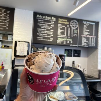 J P Licks - Coffee Cookies and Cream Ice Cream, Chocolate Chip Ice Cream - Desserts Near Me - Boston, Massachusetts J P Licks - Coffee Cookies and Cream Ice Cream, Chocolate Chip Ice Cream - Desserts Near Me - Boston, Massachusetts