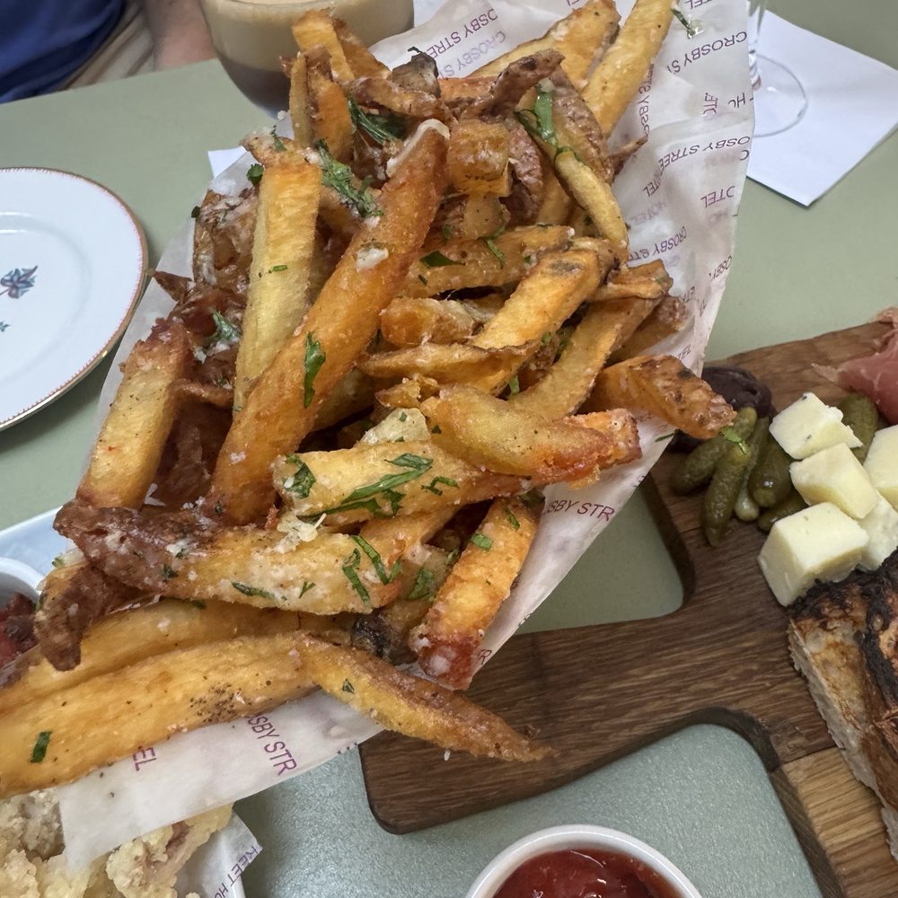 The Crosby Bar - House Made French Fries - Bars Near Me - New York, New York