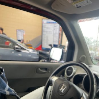 Valvoline Instant Oil Change - Sit and wait for the elves to work their magic. - Oil Change Stations Near Me - Pasadena, California