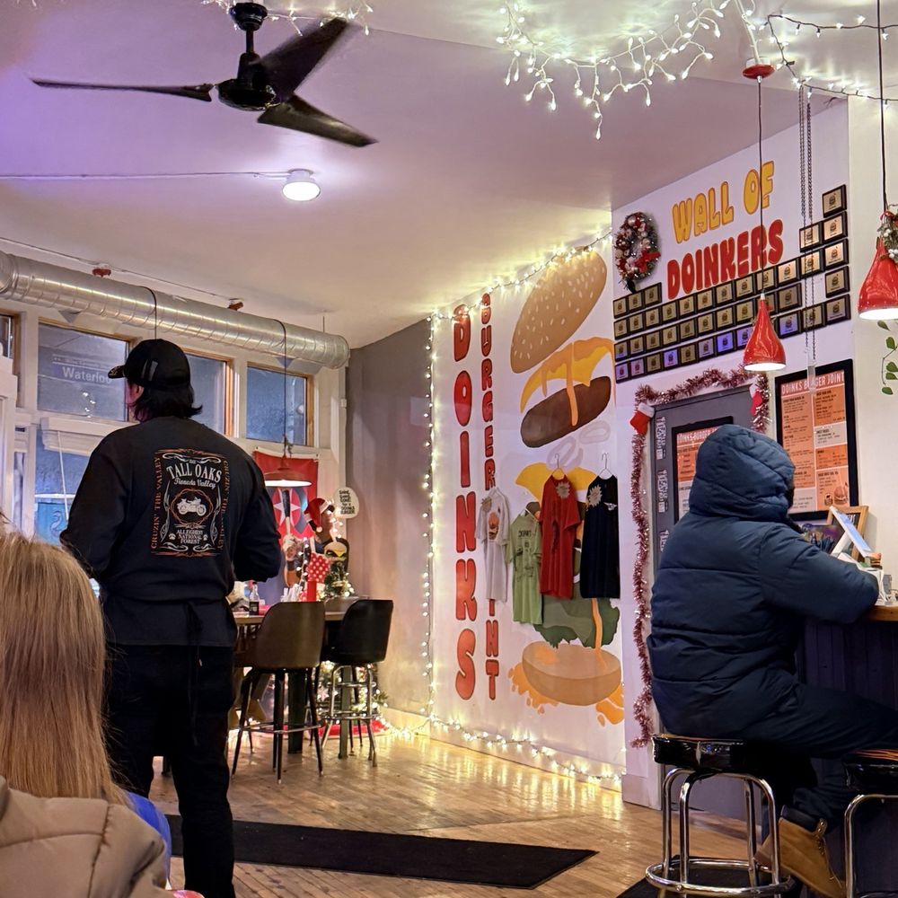 Doinks Burger Joint - Interior - Burgers Near Me - Cleveland, Ohio