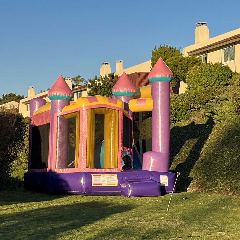 Cal Jump - Bounce house - Bounce House Rentals Near Me - Redondo Beach, California