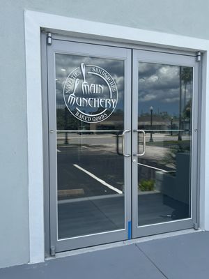 Main Munchery by null