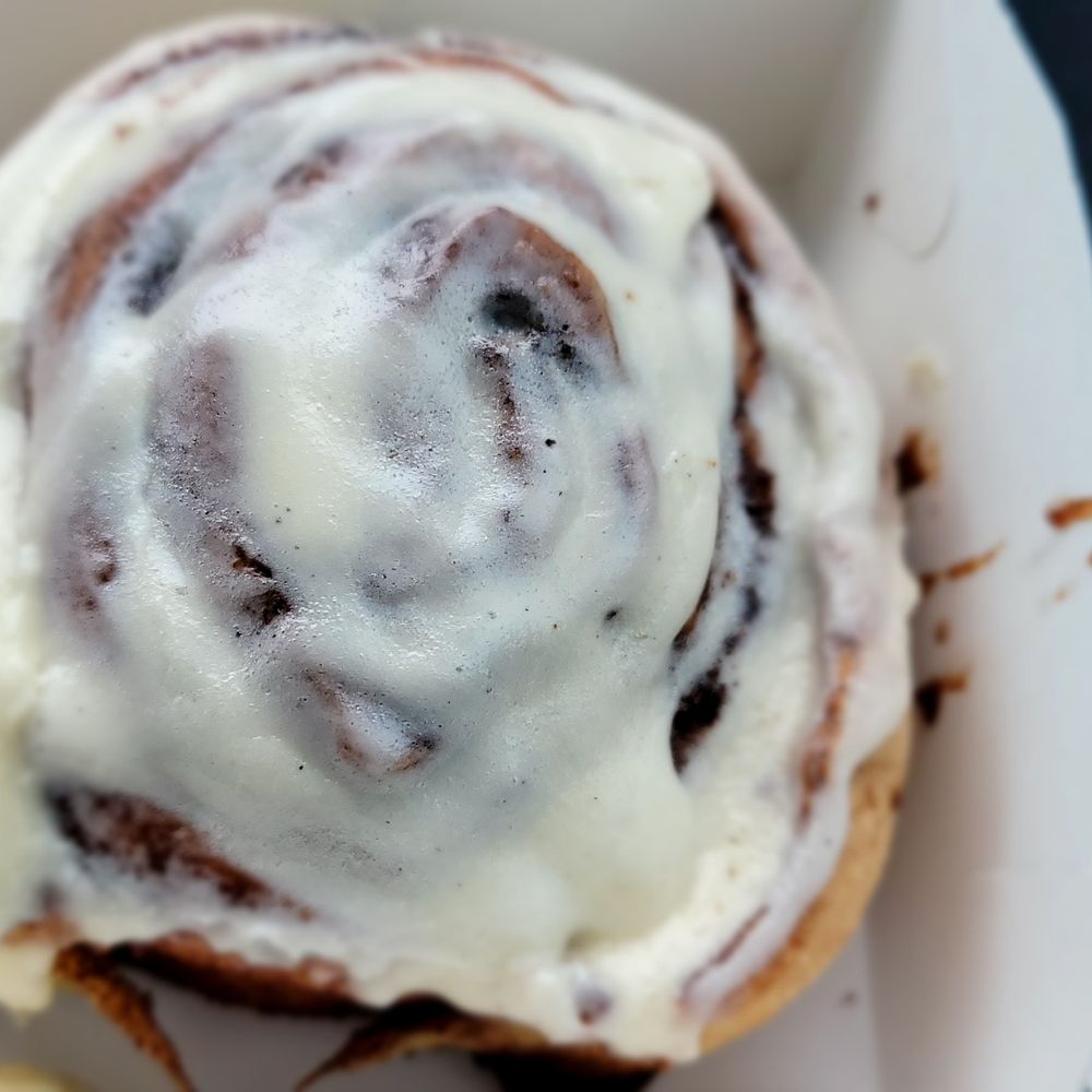 Pilot Travel Center - Cinnabon - Gas Stations Near Me - Orland, California