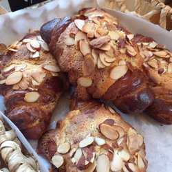 Bountiful Bakery - Organic Almond Croissants
