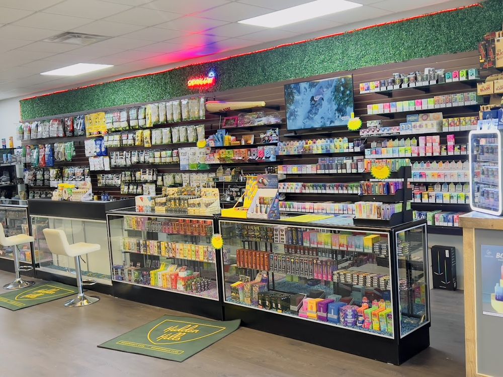 SMOKING GOAT VAPE AND SMOKE SHOP Updated September 2024 938 W