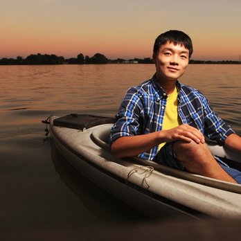 De La Teja Studio - Senior Portraits - Event Photography Near Me - Appleton, Wisconsin