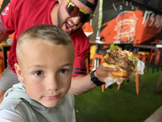 TNT BURGER by null