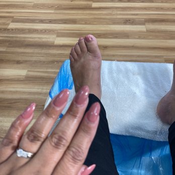 Q-Nails - Nail Salons Near Me - Pleasant Hill, California