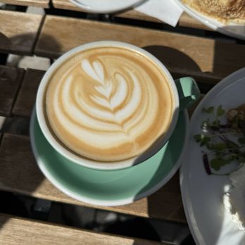 Lele Cake - Latte - Coffee & Tea Near Me - Los Gatos, California