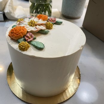 Sweet Heather Anne - Signature Field of Flowers Cake (Size: Tall 6 inch) - Bakeries Near Me - Ann Arbor, Michigan Sweet Heather Anne - Signature Field of Flowers Cake (Size: Tall 6 inch) - Bakeries Near Me - Ann Arbor, Michigan