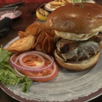 Incline on 9th - Burger Off 9th - Cocktail Bars Near Me - Kansas City, Missouri