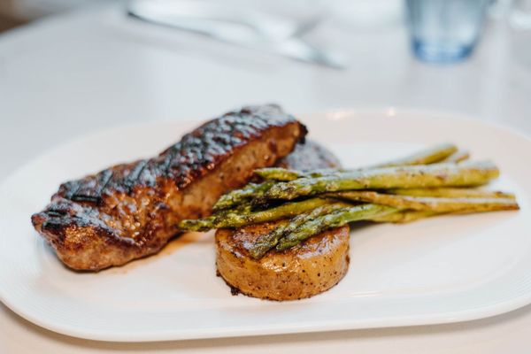 Blue Heron Kitchen and Bar by null