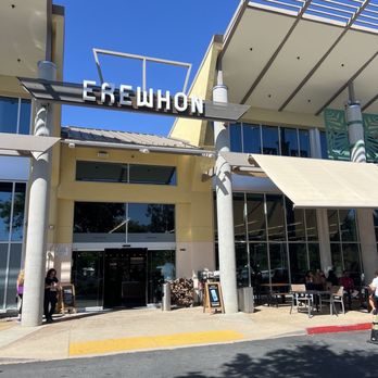 Erewhon - Outside - Grocery Near Me - Calabasas, California