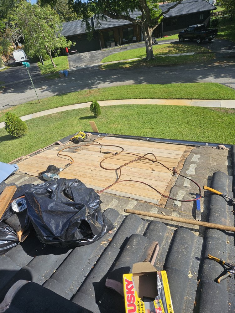 Slide of Sarmiento Roofing Services