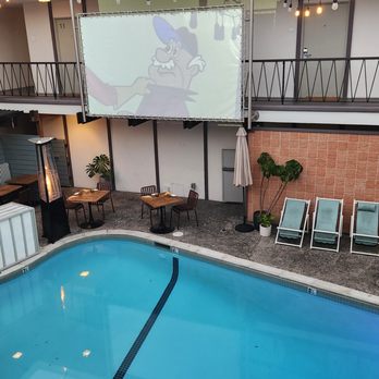 The Pearl Hotel - Pool area - San Diego, CA