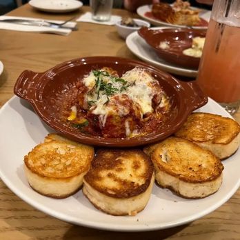 Roma Table - Italian meatballs - Italian Near Me - Sevierville, Tennessee Roma Table - Italian meatballs - Italian Near Me - Sevierville, Tennessee