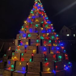 Holmberg Orchards - Christmas crate tree