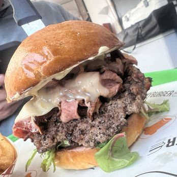 Oh My Burger - Strami-Burger - Burgers Near Me - Gardena, California Oh My Burger - Strami-Burger - Burgers Near Me - Gardena, California