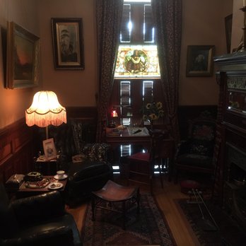 Craigdarroch Castle - Museums Near Me - Victoria, British Columbia Craigdarroch Castle - Museums Near Me - Victoria, British Columbia