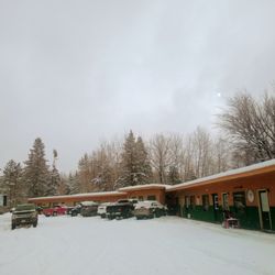 The Garage Motel Bar and Grill - 10 room motel with affordable, unbeatable rates! Including construction rates! Also, bar and grill with happy hour and daily specials!
