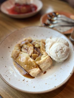 Lazy Dog Restaurant & Bar by null