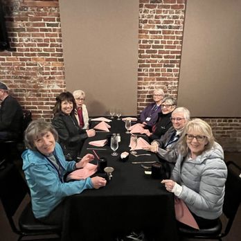 Charlie's Restaurant - American Near Me - Puyallup, Washington Charlie's Restaurant - American Near Me - Puyallup, Washington
