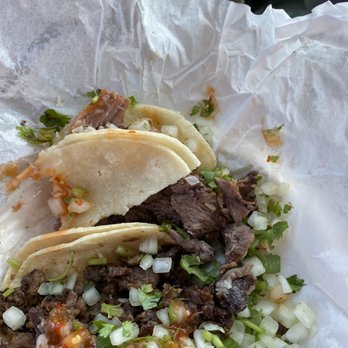 Lilly's Tacos - Cold tortillas literally broke I'm half! - Mexican Near Me - Goleta, California Lilly's Tacos - Cold tortillas literally broke I'm half! - Mexican Near Me - Goleta, California
