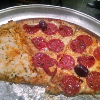 Pizzaria Caravelle - Pizza Near Me - Rio de Janeiro, RJ Pizzaria Caravelle - Pizza Near Me - Rio de Janeiro, RJ
