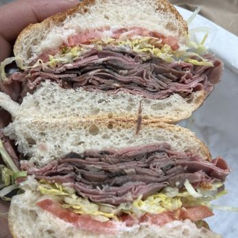 Cappelluti's Deli - Roast beef, lettuce, tomato, mayo - Delis Near Me - Kearny, New Jersey